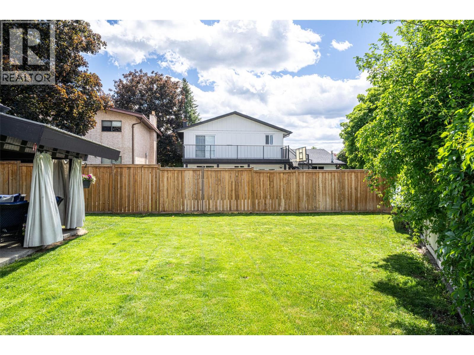 1204 42 Avenue - 59
