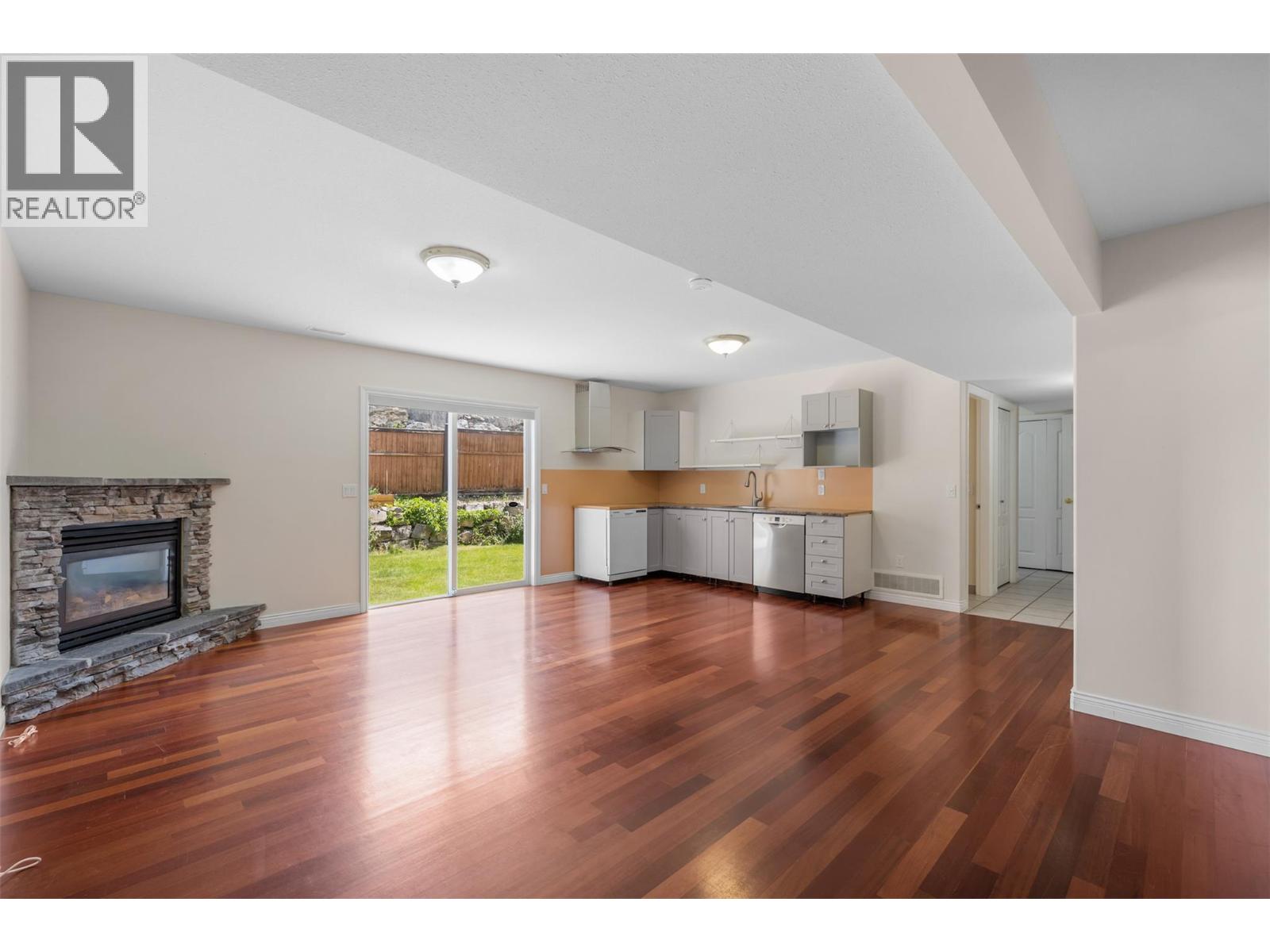 295 Raven Drive - 28