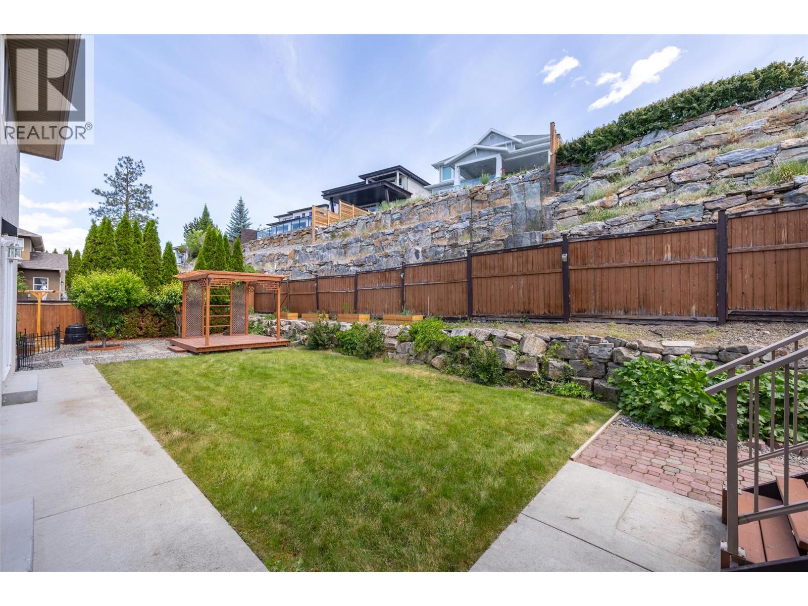 295 Raven Drive - 39
