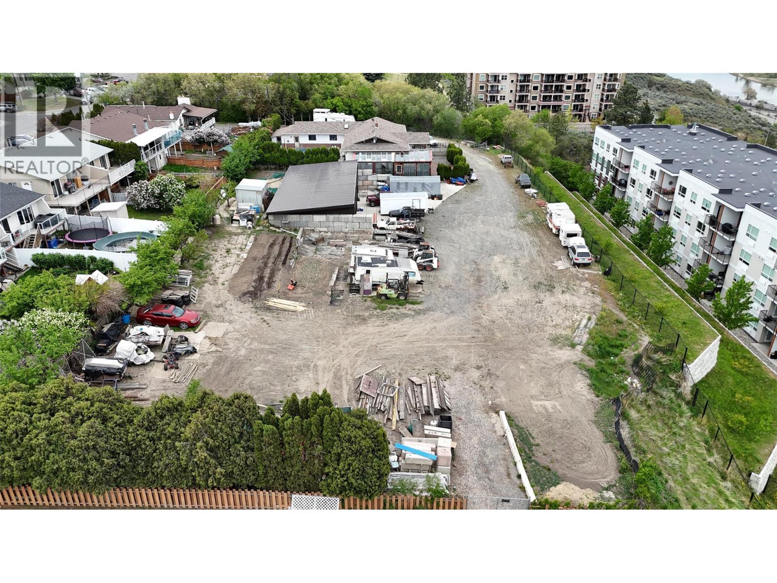 964 FERNIE Road - 2