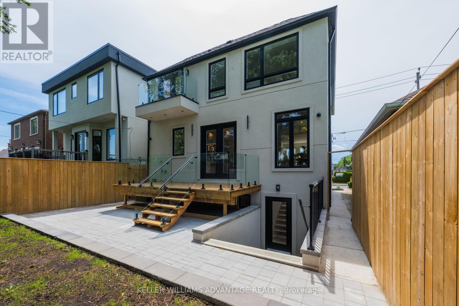 121 DURANT AVENUE - 47