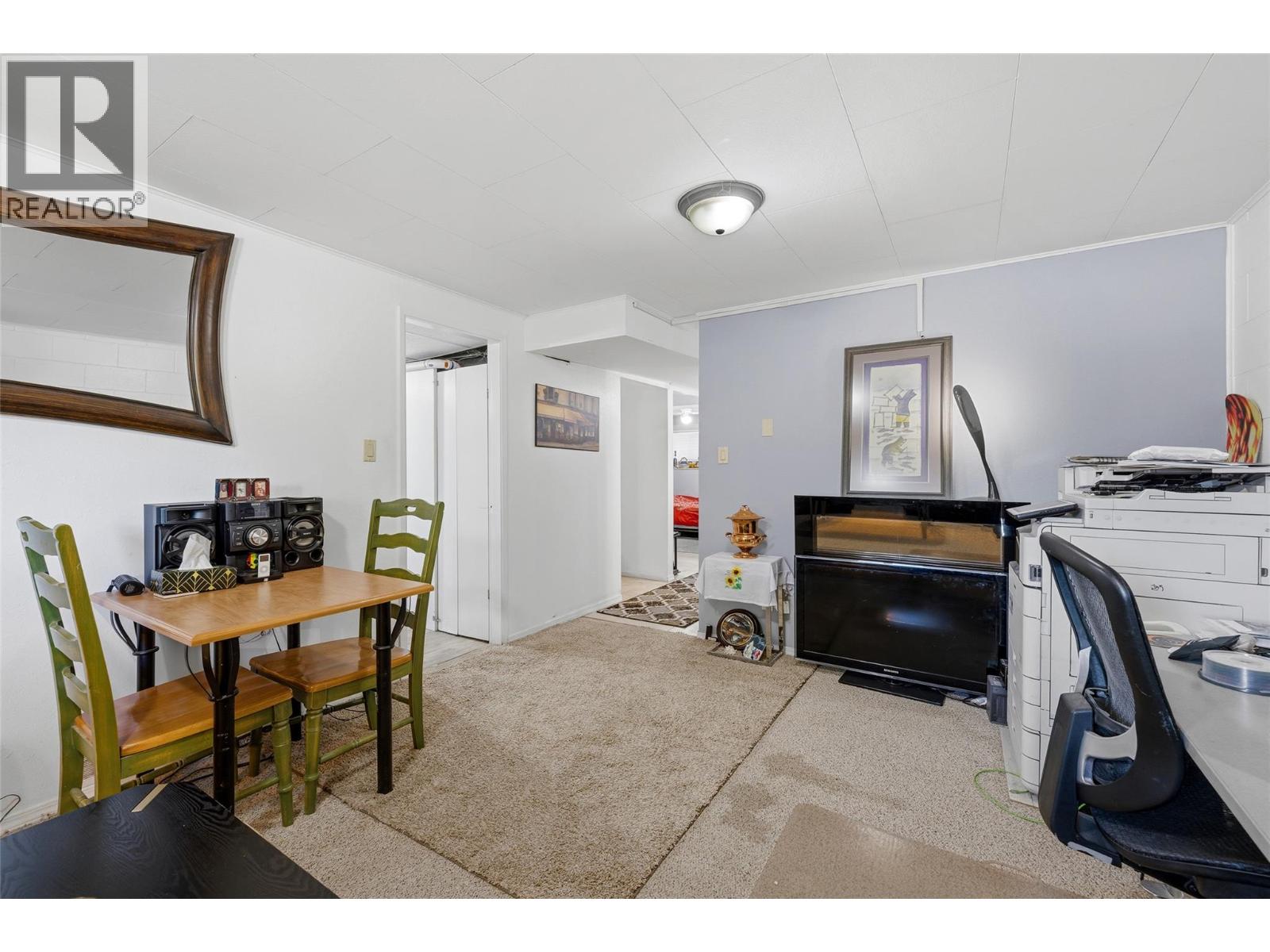  4171 Lakeshore Road, Kelowna