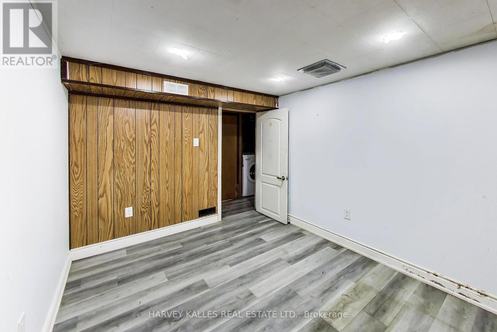 3760 WOODRUFF CRESCENT - 30