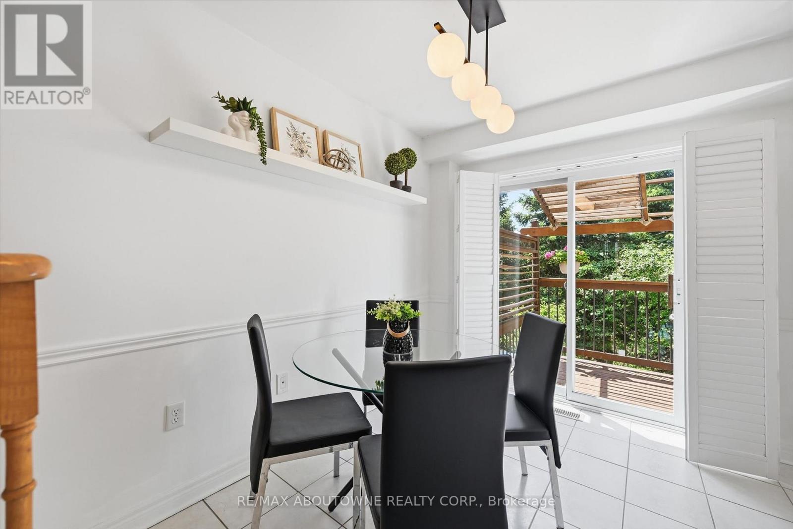 2420 RAVINEBROOK CRESCENT - 10