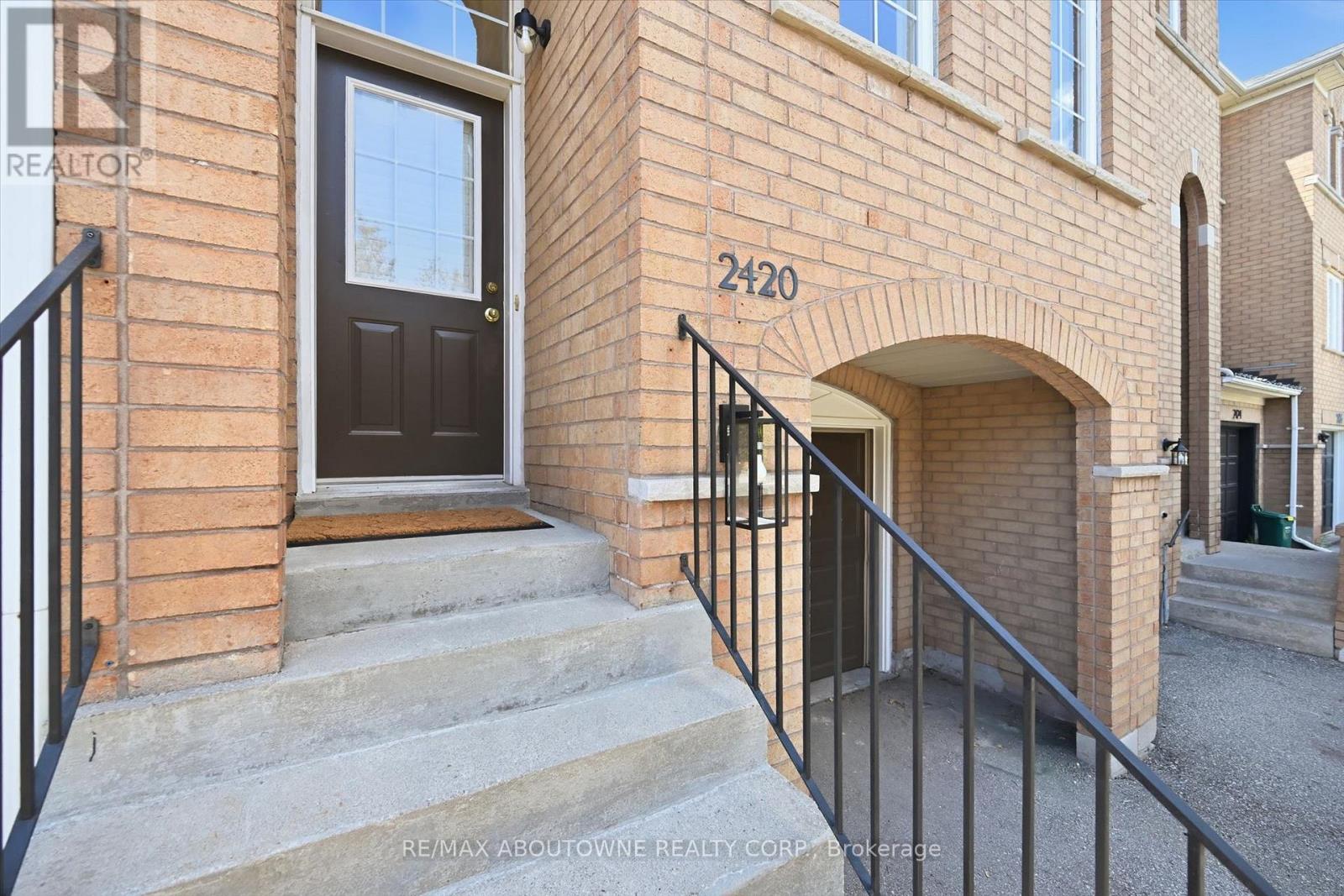 2420 RAVINEBROOK CRESCENT - 3