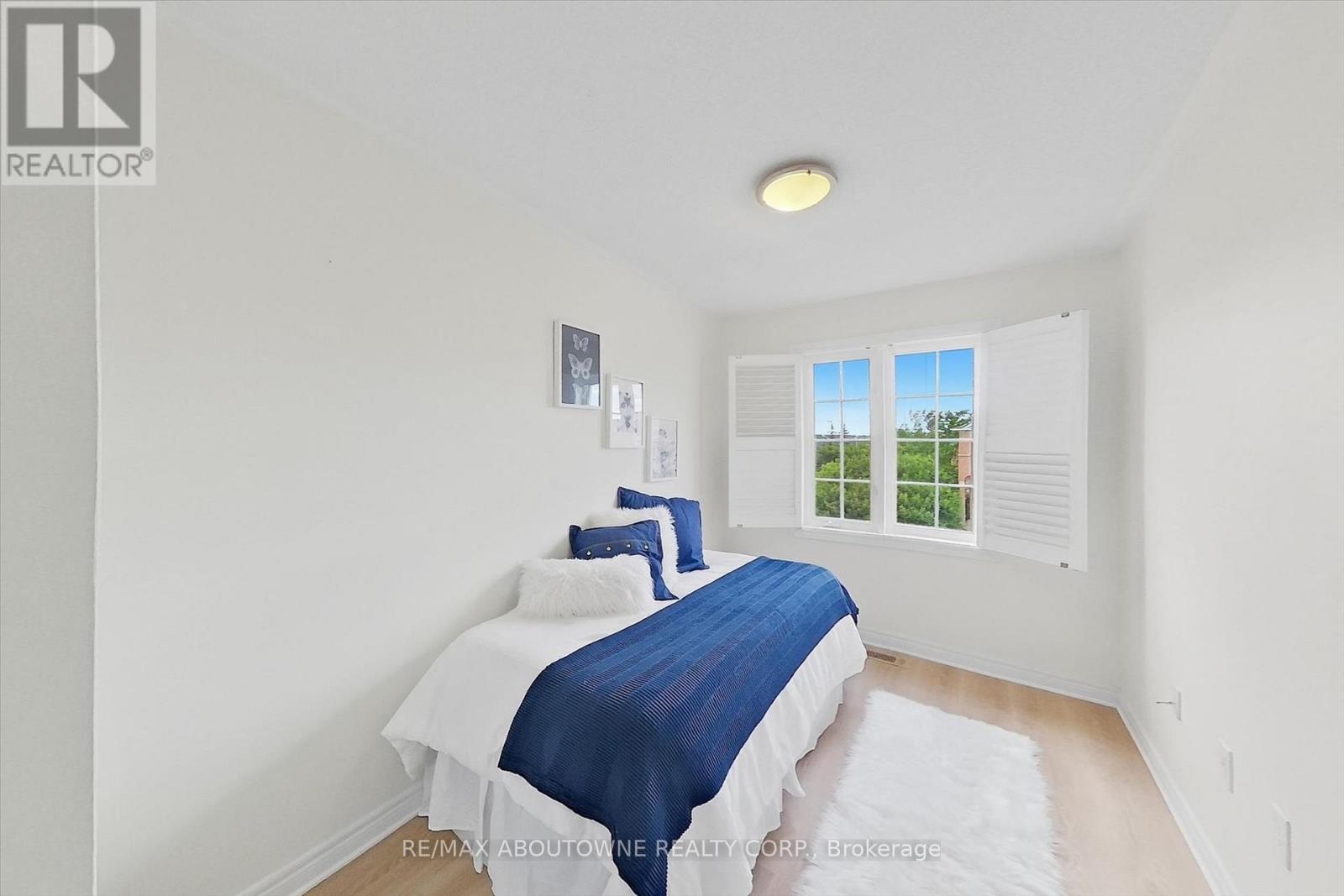 2420 RAVINEBROOK CRESCENT - 30