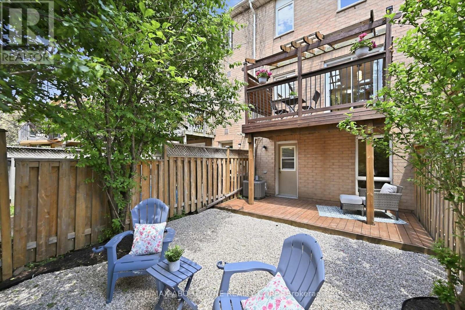 2420 RAVINEBROOK CRESCENT - 37