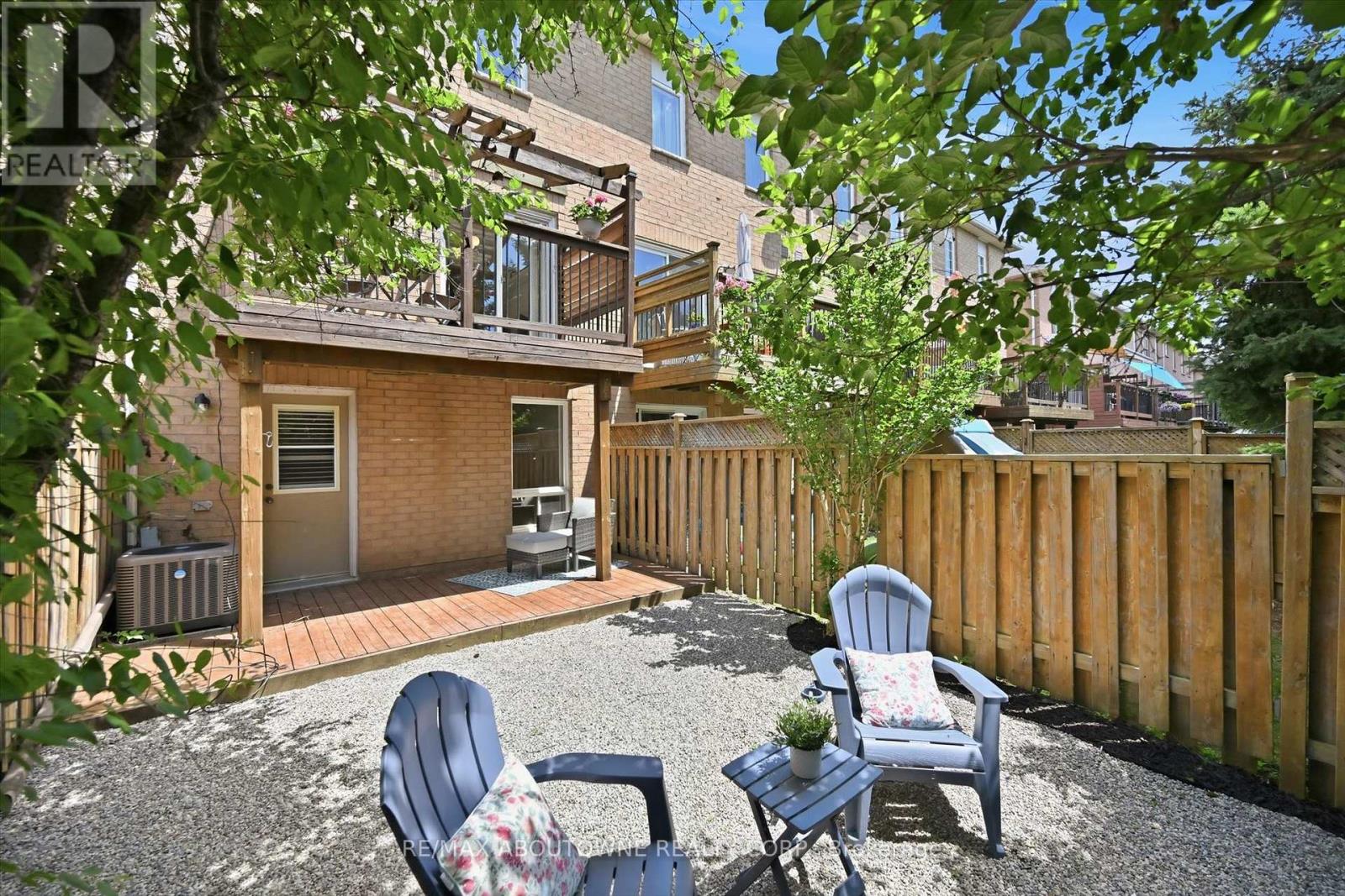2420 RAVINEBROOK CRESCENT - 39