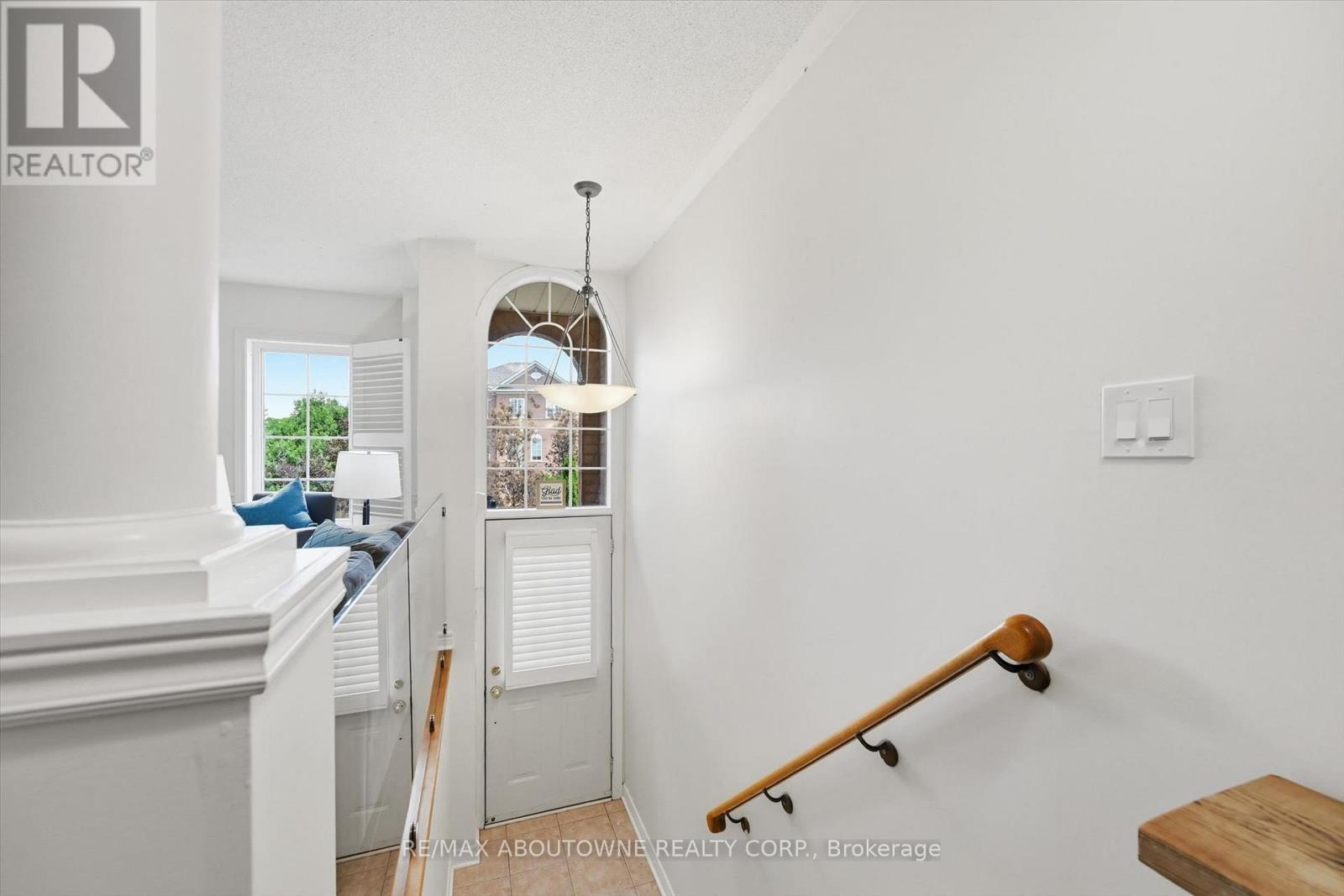 2420 RAVINEBROOK CRESCENT - 4