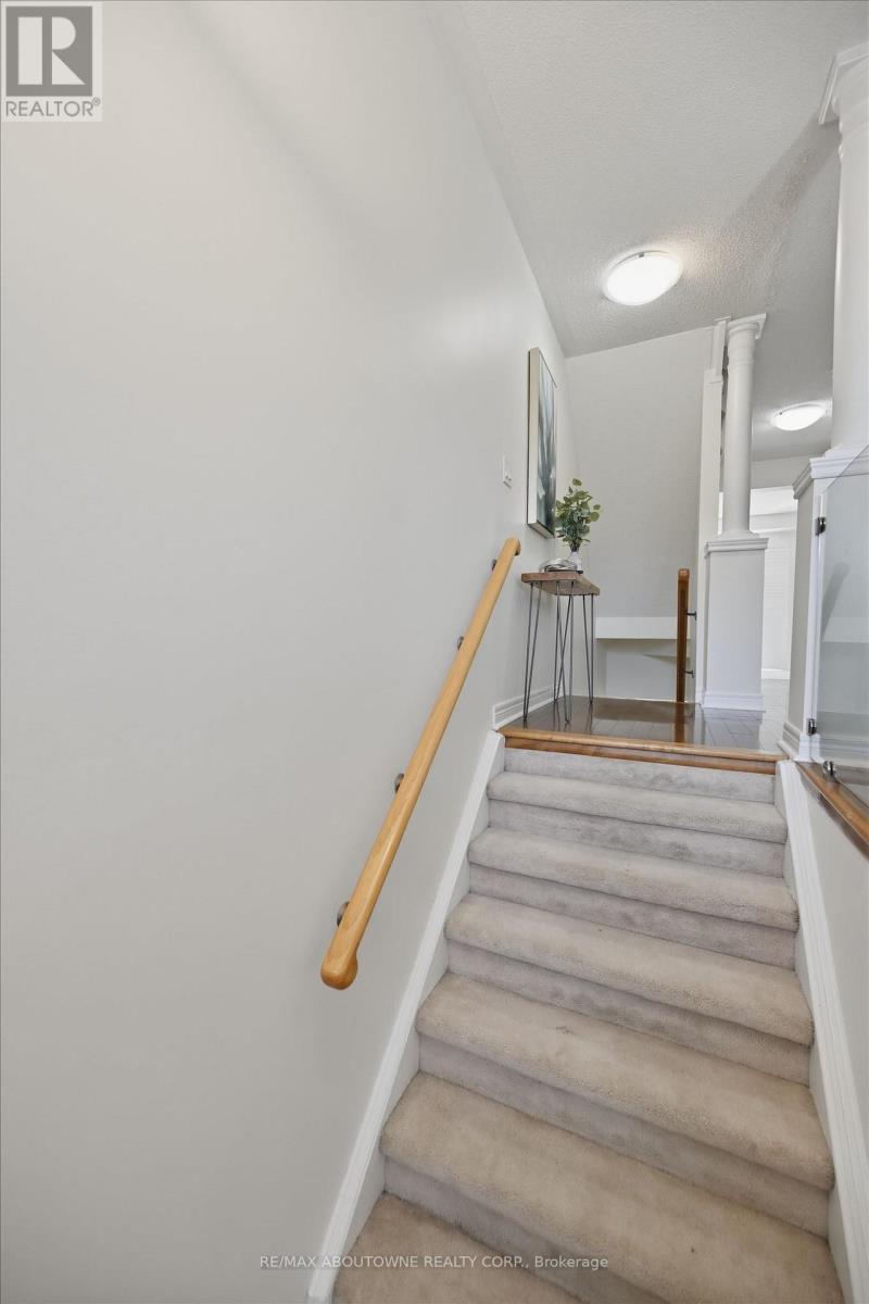 2420 RAVINEBROOK CRESCENT - 5