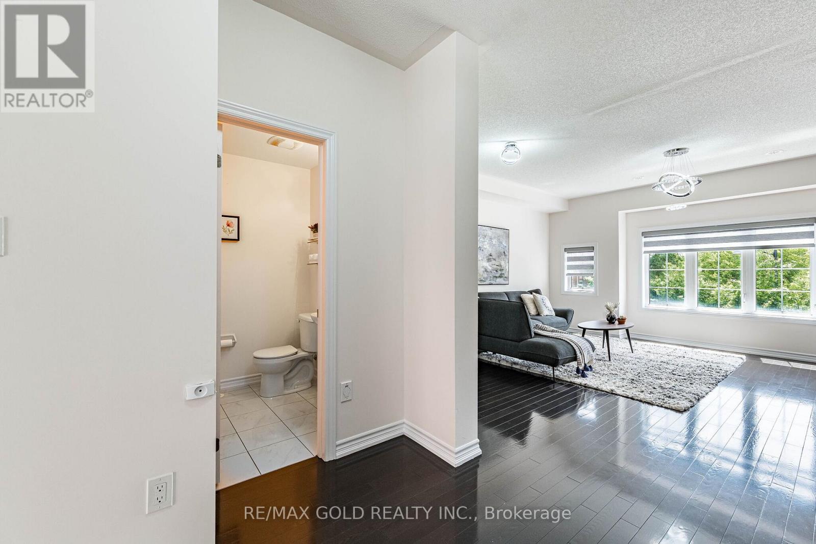 #151 6 PULBERRY CLOSE - 21