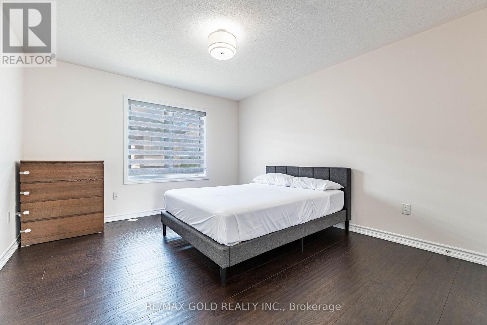 #151 6 PULBERRY CLOSE - 25
