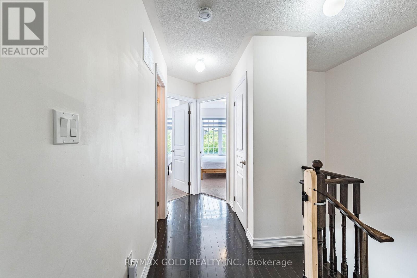 #151 6 PULBERRY CLOSE - 31