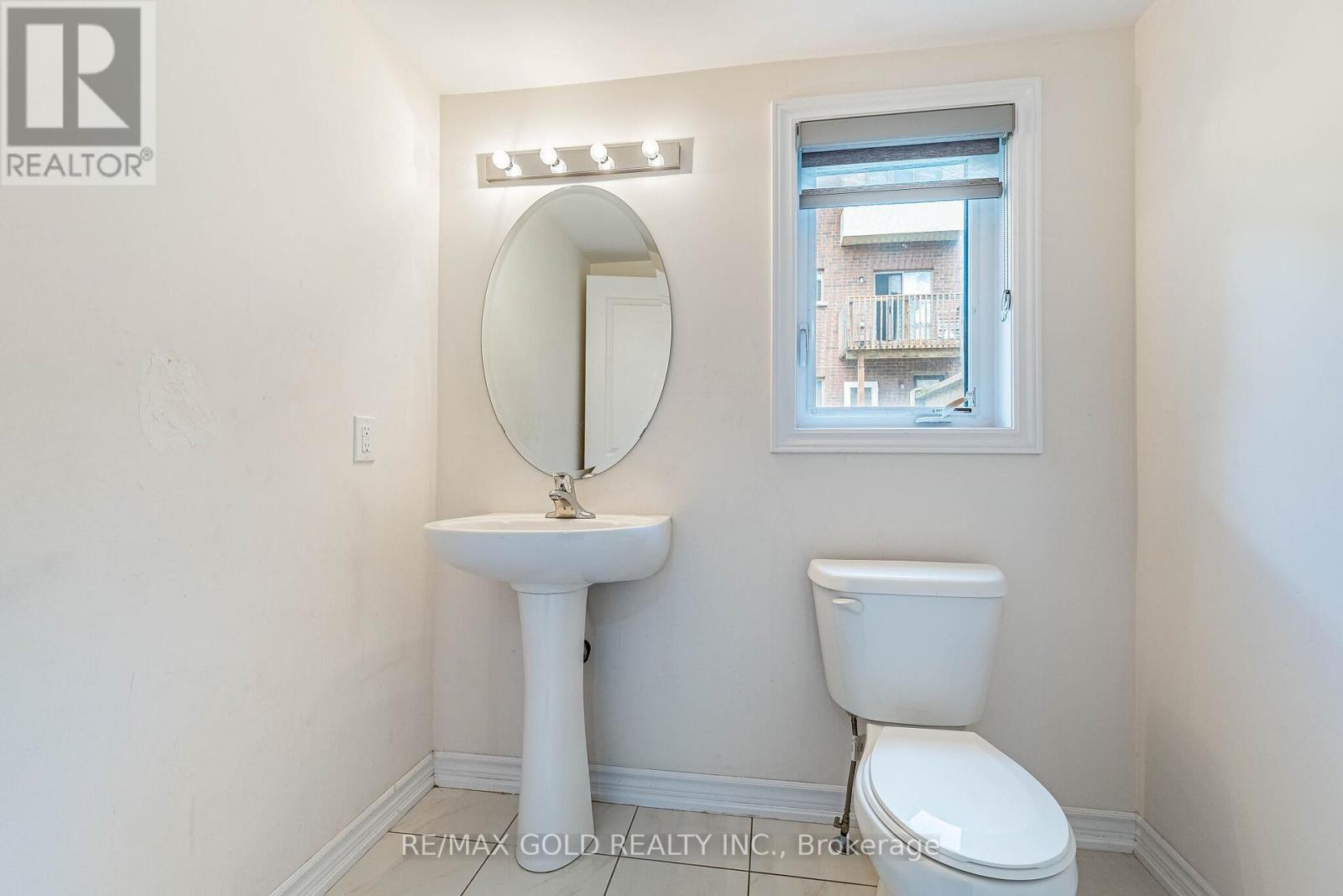 #151 6 PULBERRY CLOSE - 42