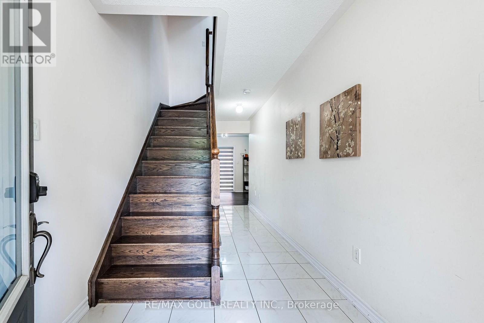 #151 6 PULBERRY CLOSE - 6