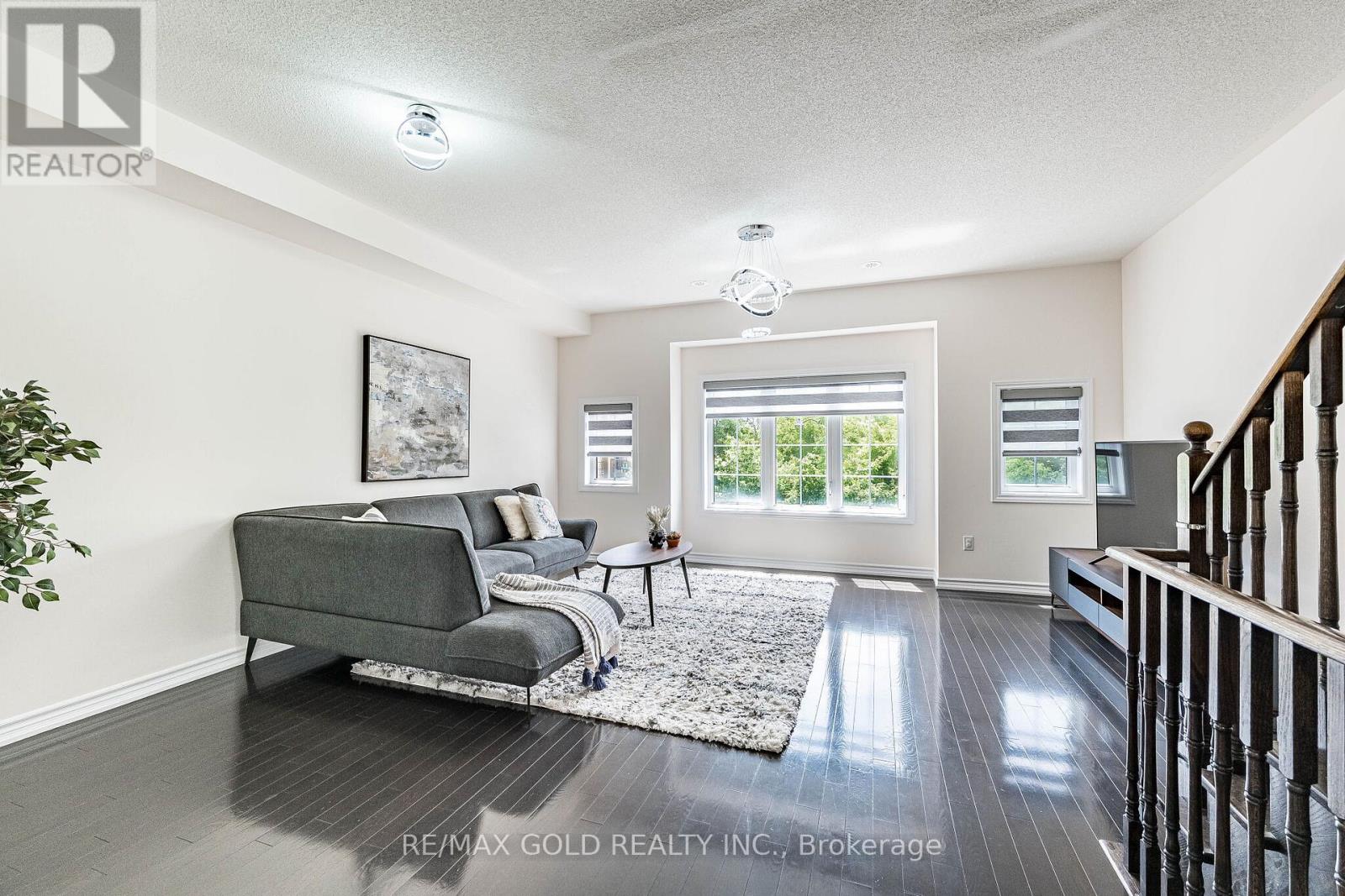 #151 6 PULBERRY CLOSE - 8