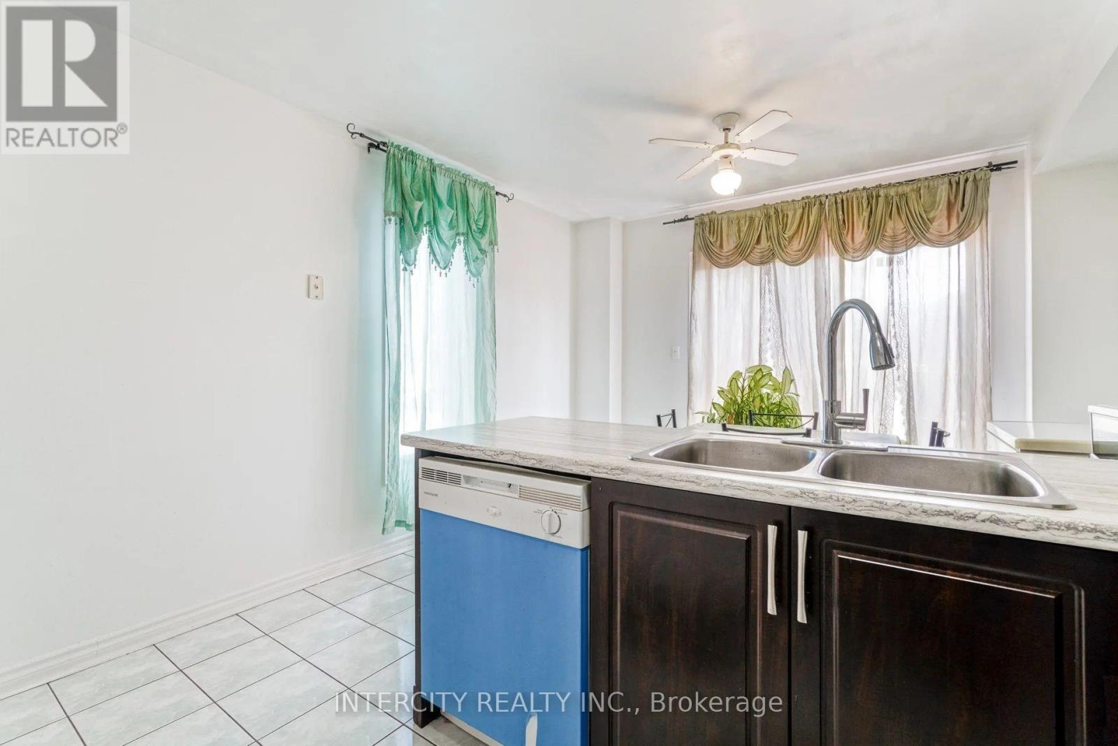 159 PRESSED BRICK DRIVE - 16