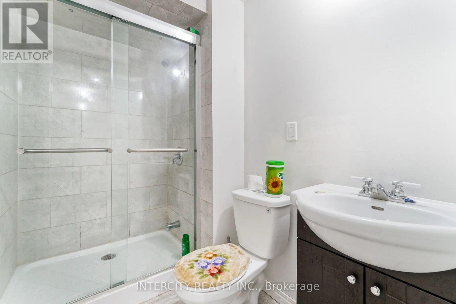 159 PRESSED BRICK DRIVE - 28