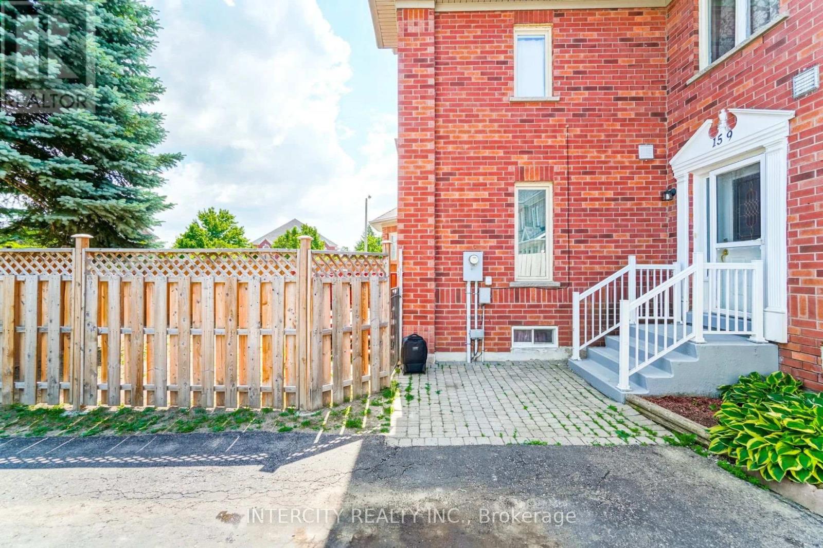 159 PRESSED BRICK DRIVE - 3