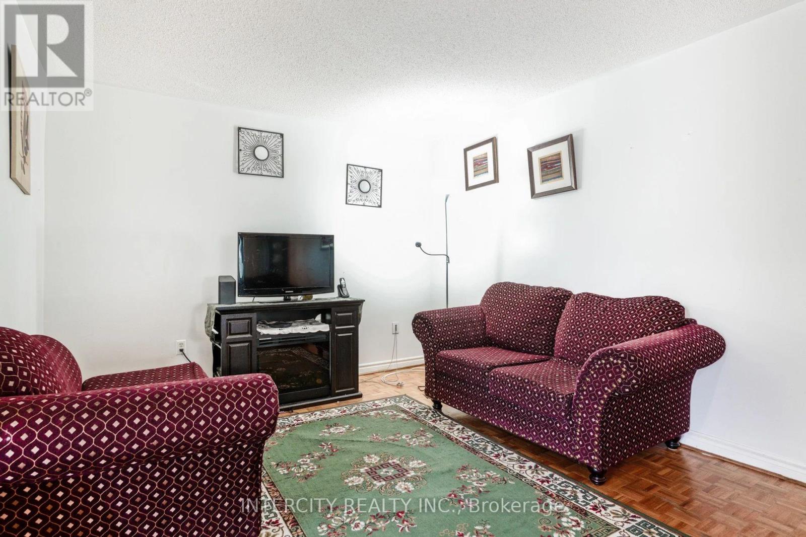 159 PRESSED BRICK DRIVE - 7
