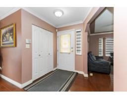 2930 Edgehill Avenue, Abbotsford, BC V2T5J9 Photo 11