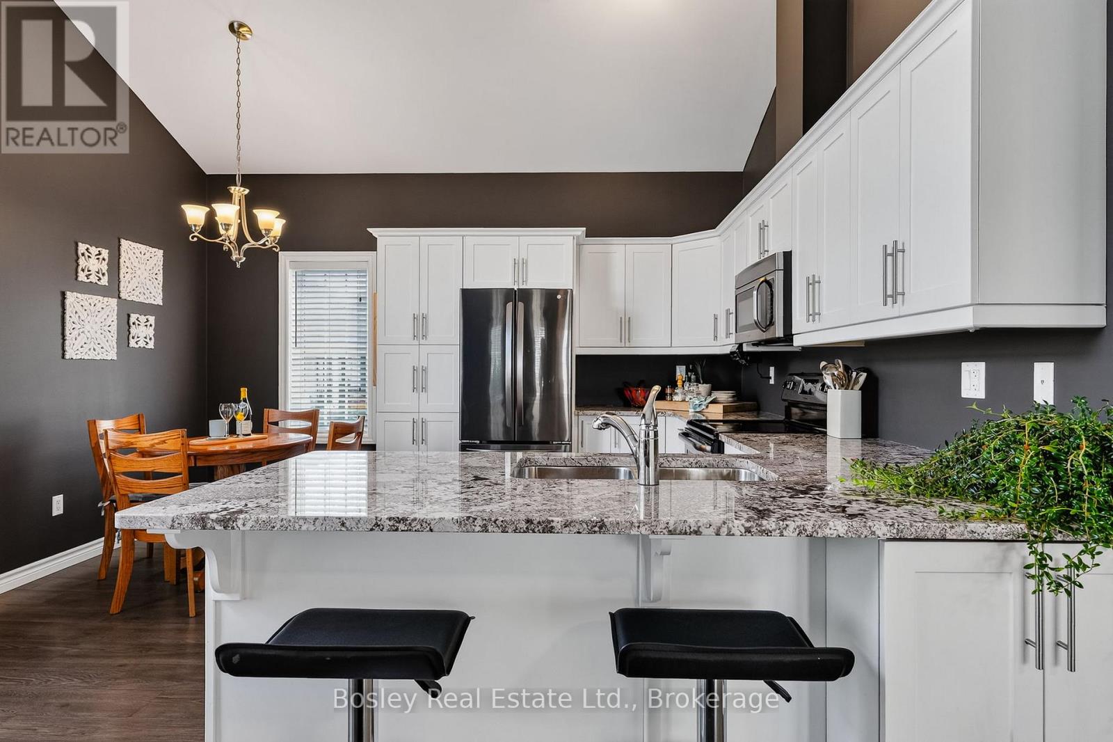 #3202 300 CROFT STREET - 14