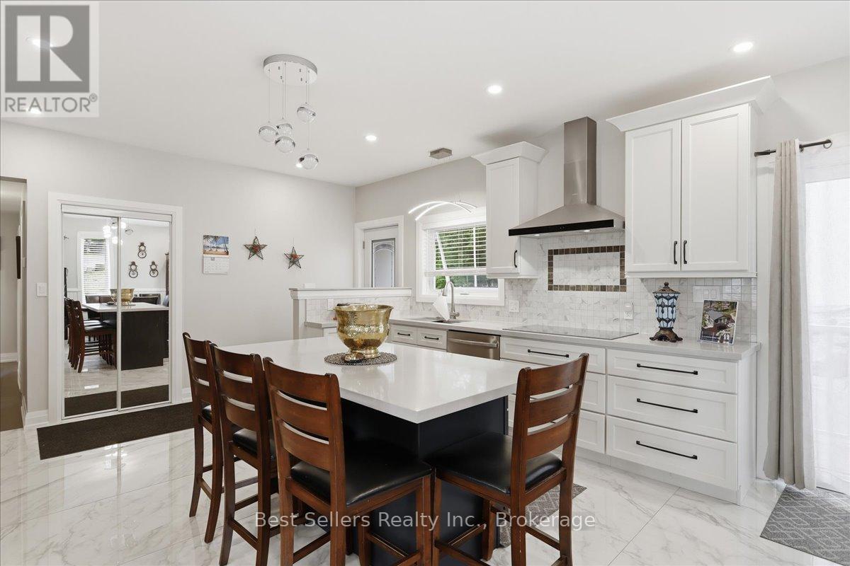 56 Florence Street West, Huntsville, ON photo 8