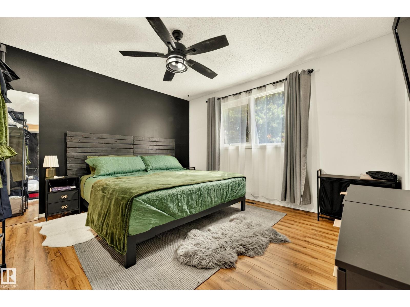 24 ADDISON CR — photo 17
