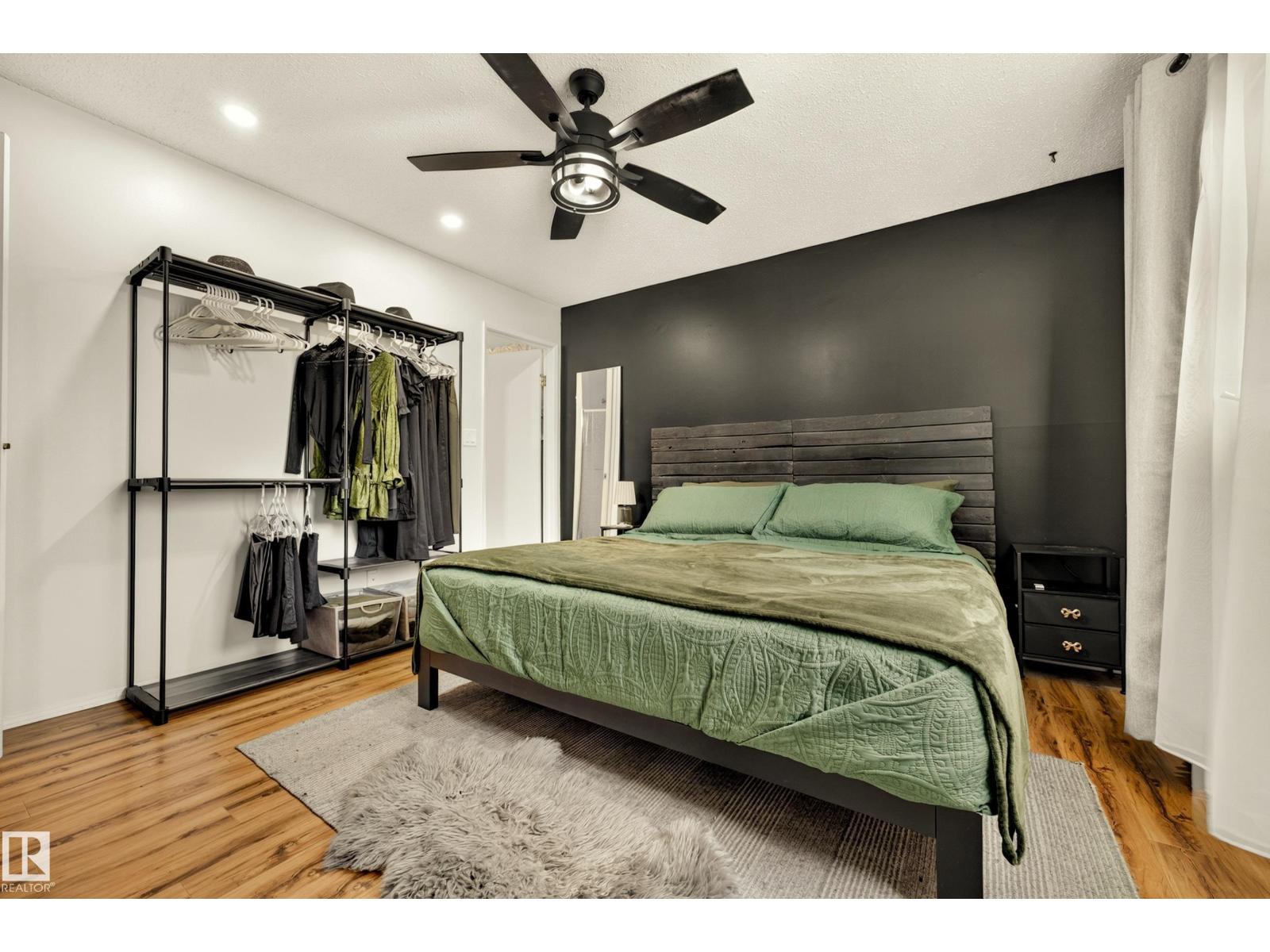 24 ADDISON CR — photo 18