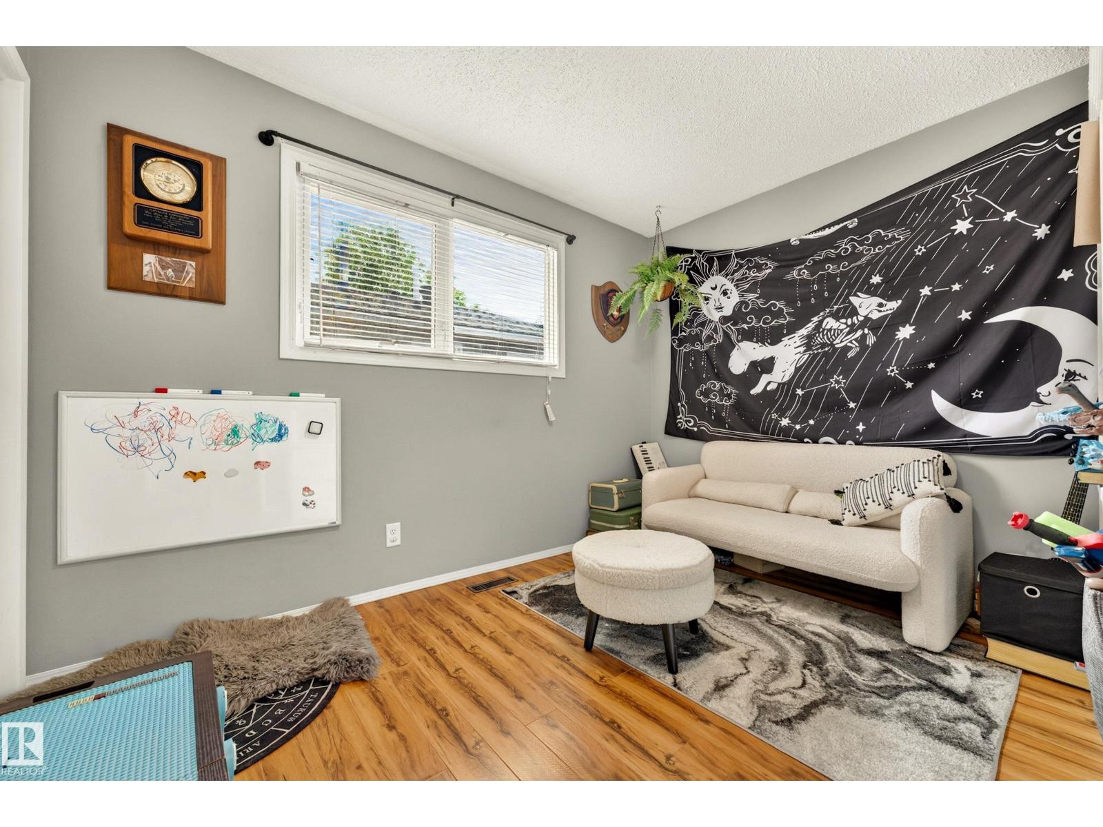 24 ADDISON CR — photo 21