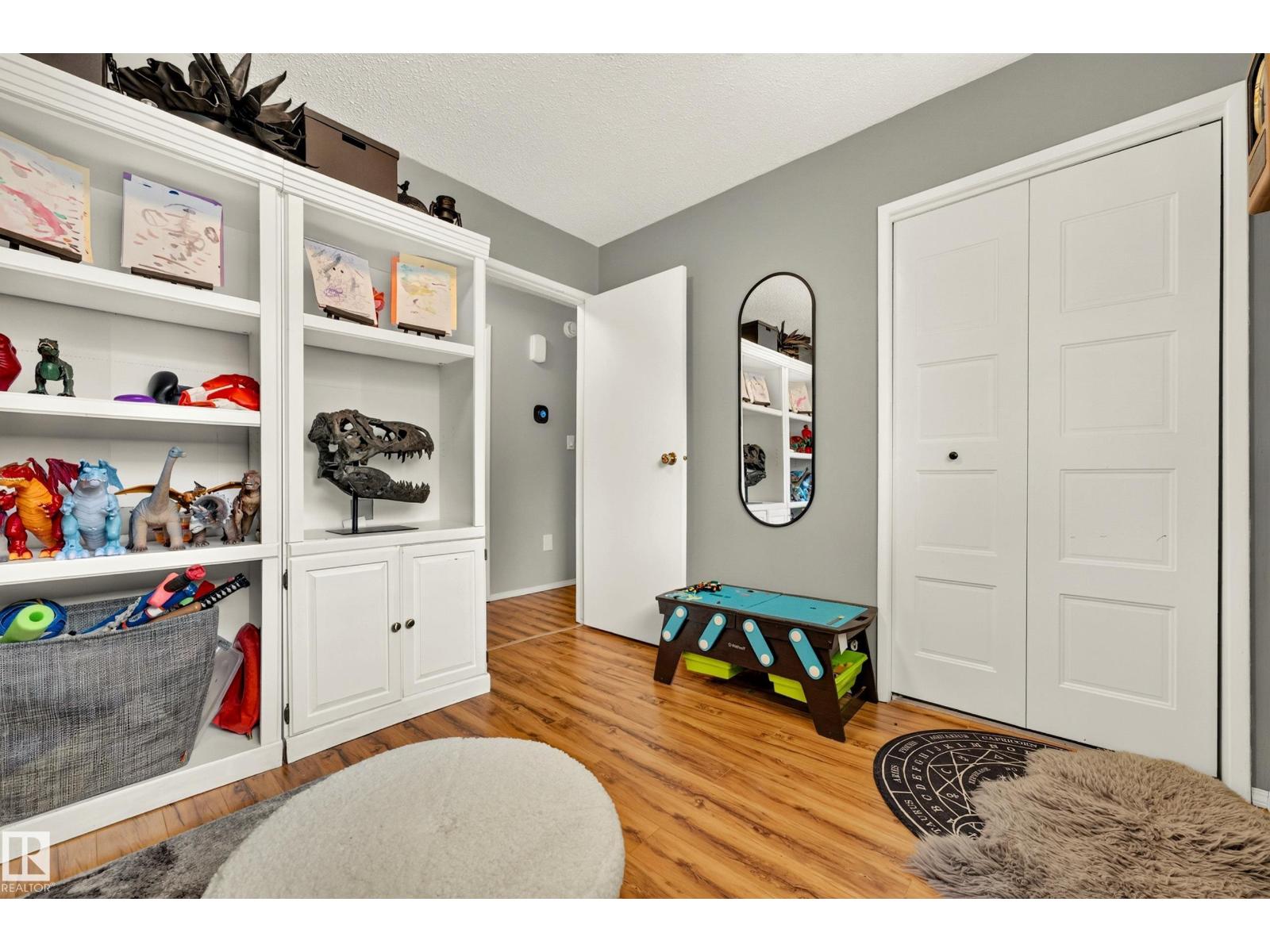 24 ADDISON CR — photo 22