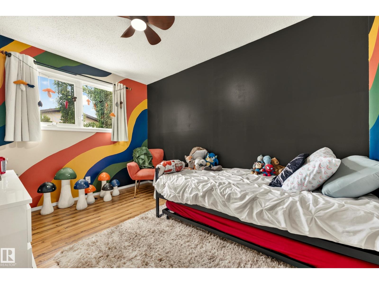 24 ADDISON CR — photo 23