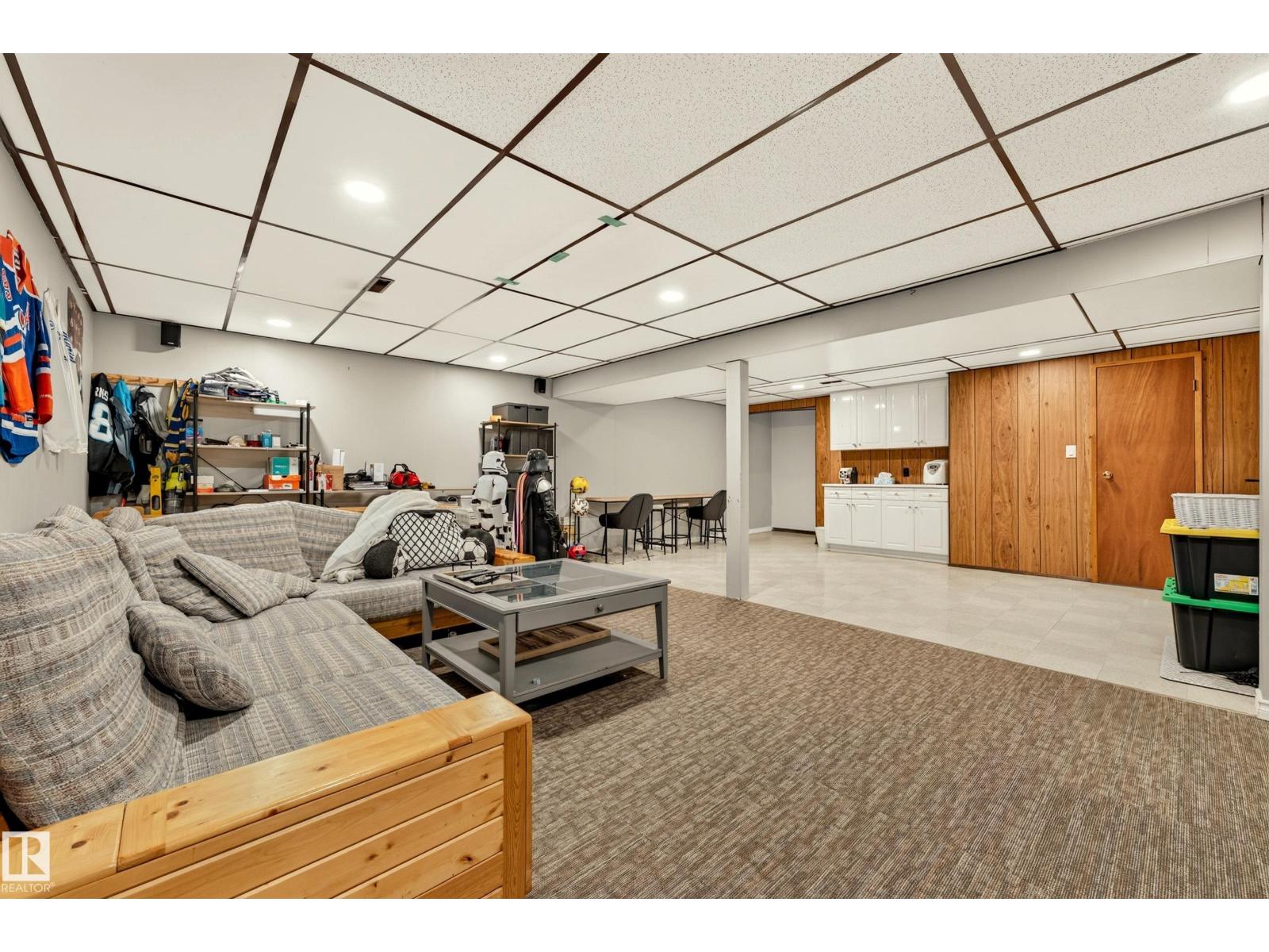 24 ADDISON CR — photo 38