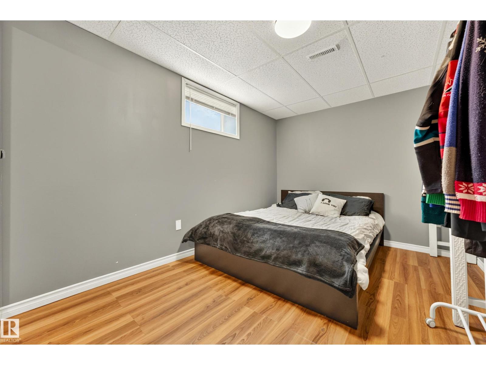 24 ADDISON CR — photo 40