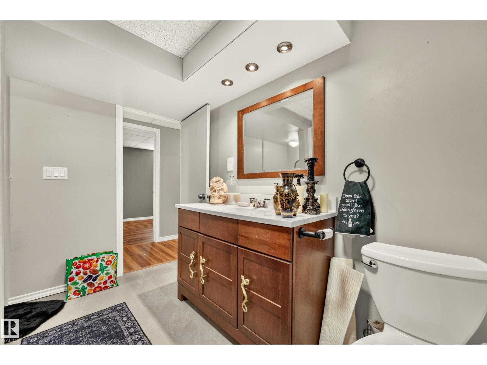 24 ADDISON CR — photo 44