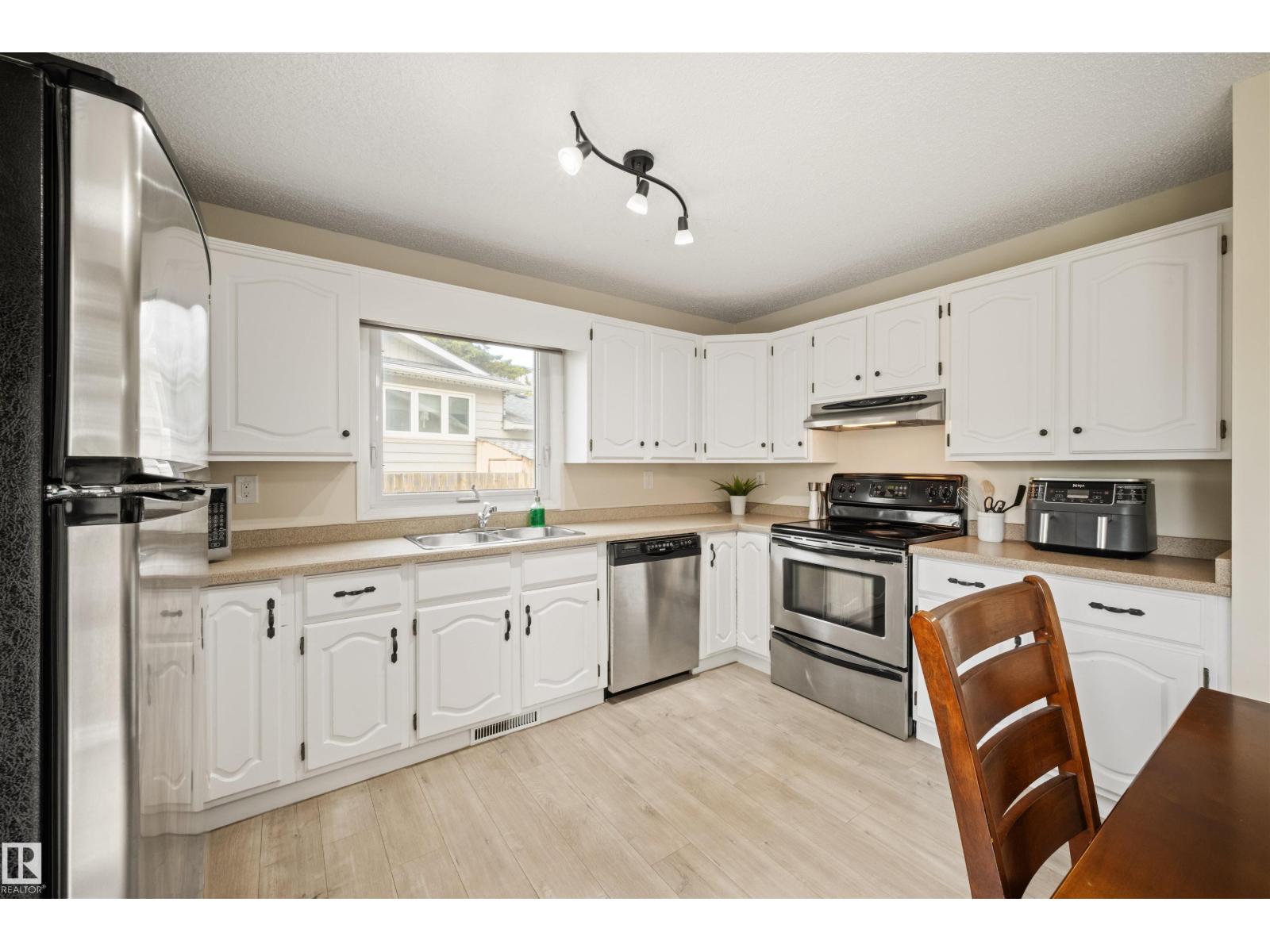 50 PRINCETON CR — photo 13