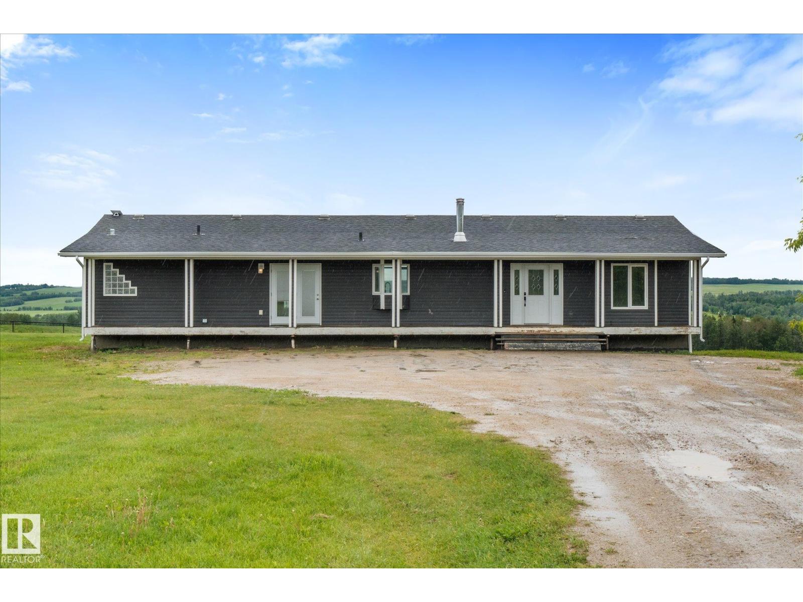 8223 TWP ROAD 590 - 2