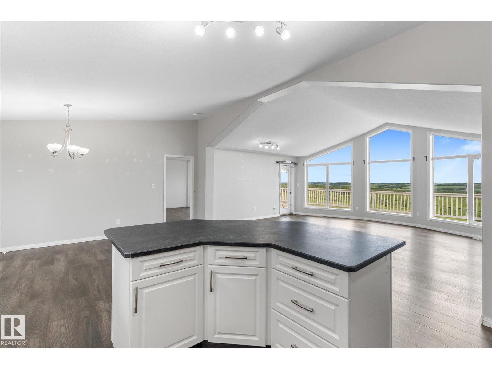8223 TWP ROAD 590 - 19