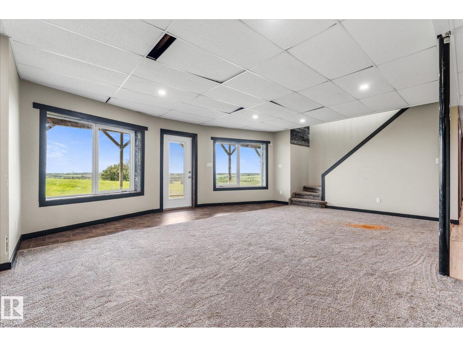 8223 TWP ROAD 590 - 36