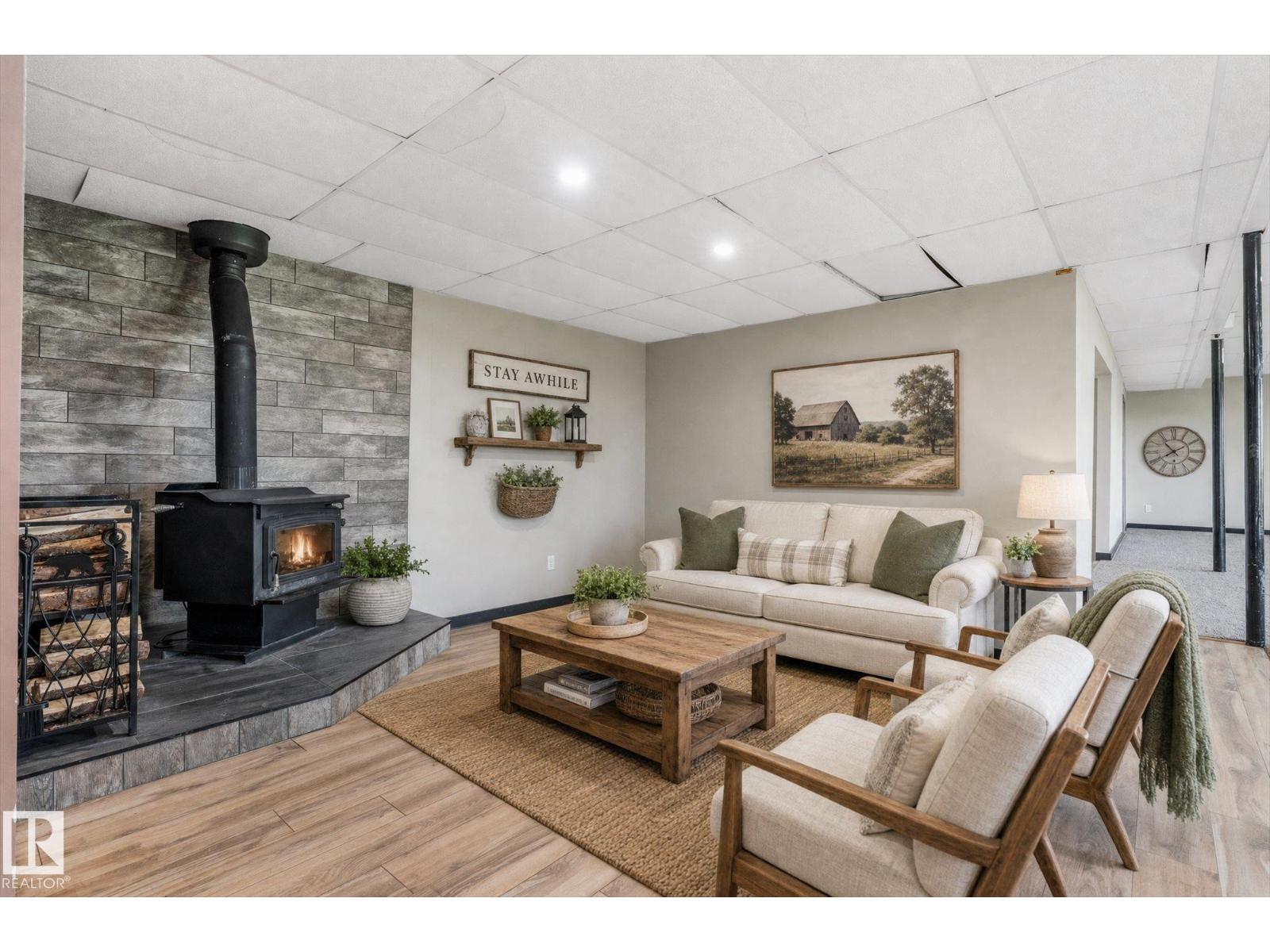 8223 TWP ROAD 590 - 44