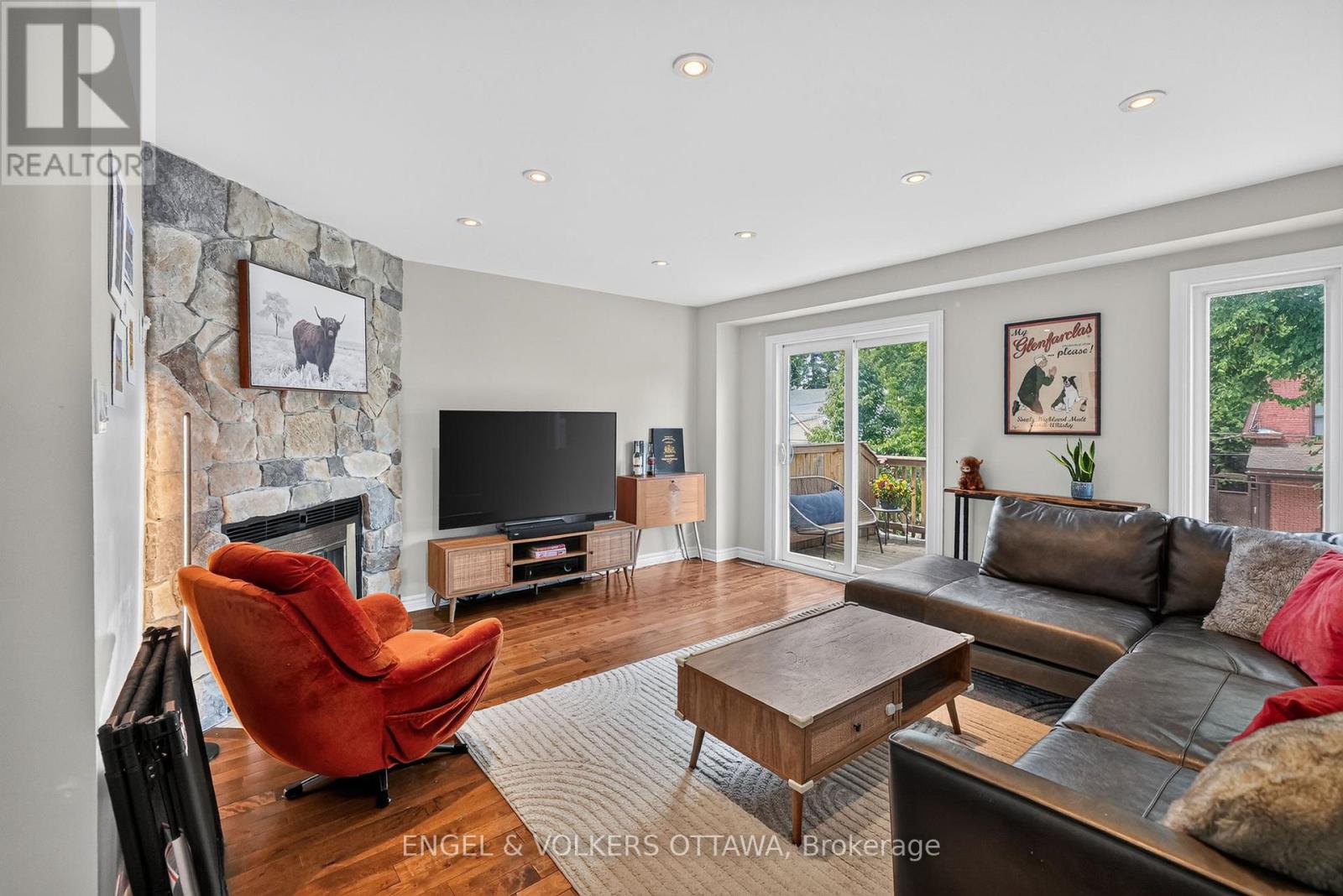 3 Bed, 2 Bath House for Sale in Ottawa – 258 CARILLON STREET, Ottawa – MLS# X13462788 - Image 14