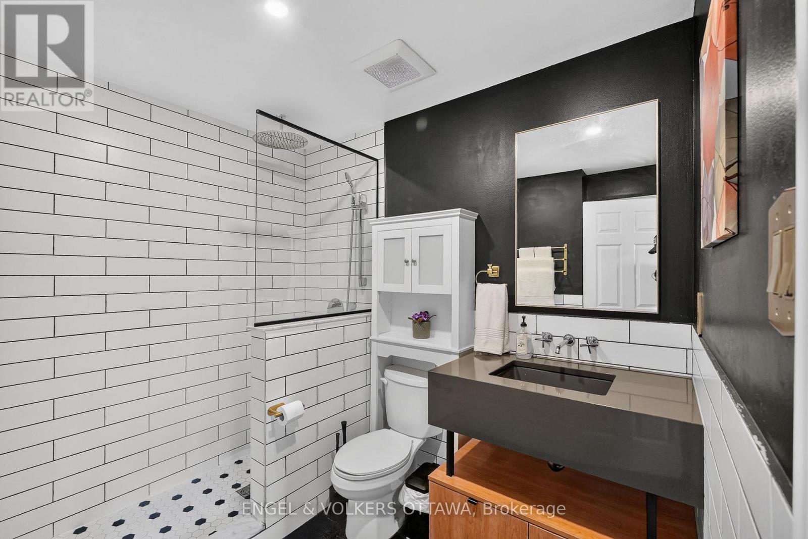 3 Bed, 2 Bath House for Sale in Ottawa – 258 CARILLON STREET, Ottawa – MLS# X13462788 - Image 20