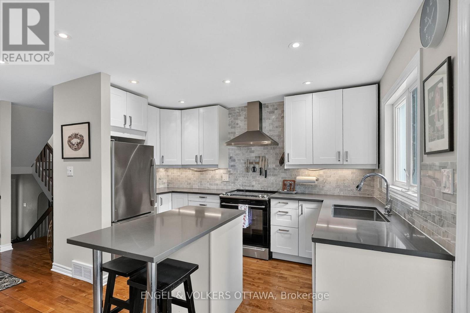 3 Bed, 2 Bath House for Sale in Ottawa – 258 CARILLON STREET, Ottawa – MLS# X13462788 - Image 7