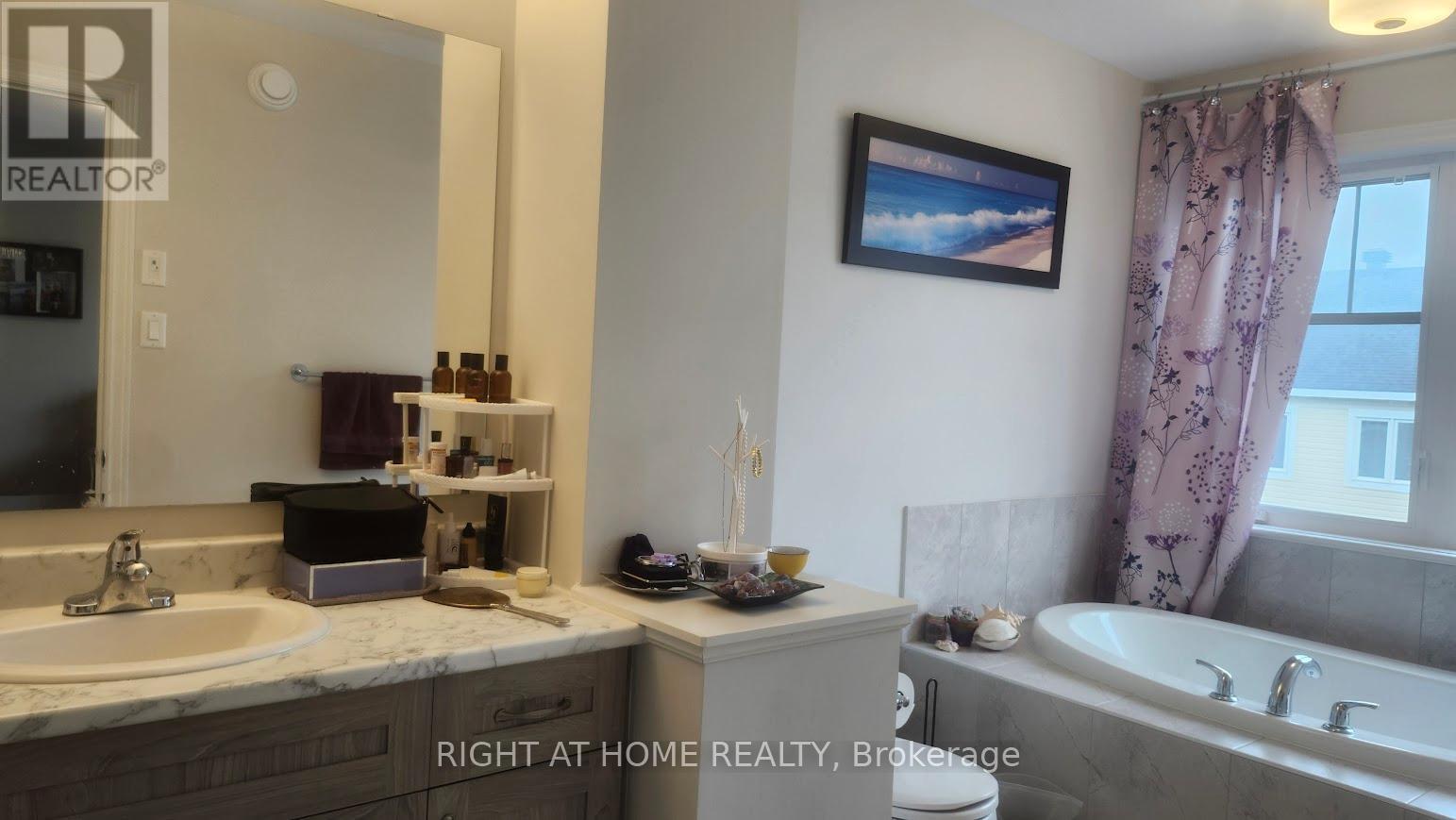 3 Bed, 3 Bath House for Rent in Ottawa – 607 EGRET WAY, Ottawa – MLS# X13462884 - Image 11