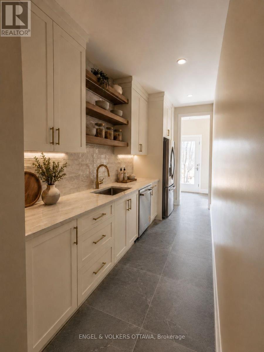 Pantry concept. Fully customizable by OakWood.