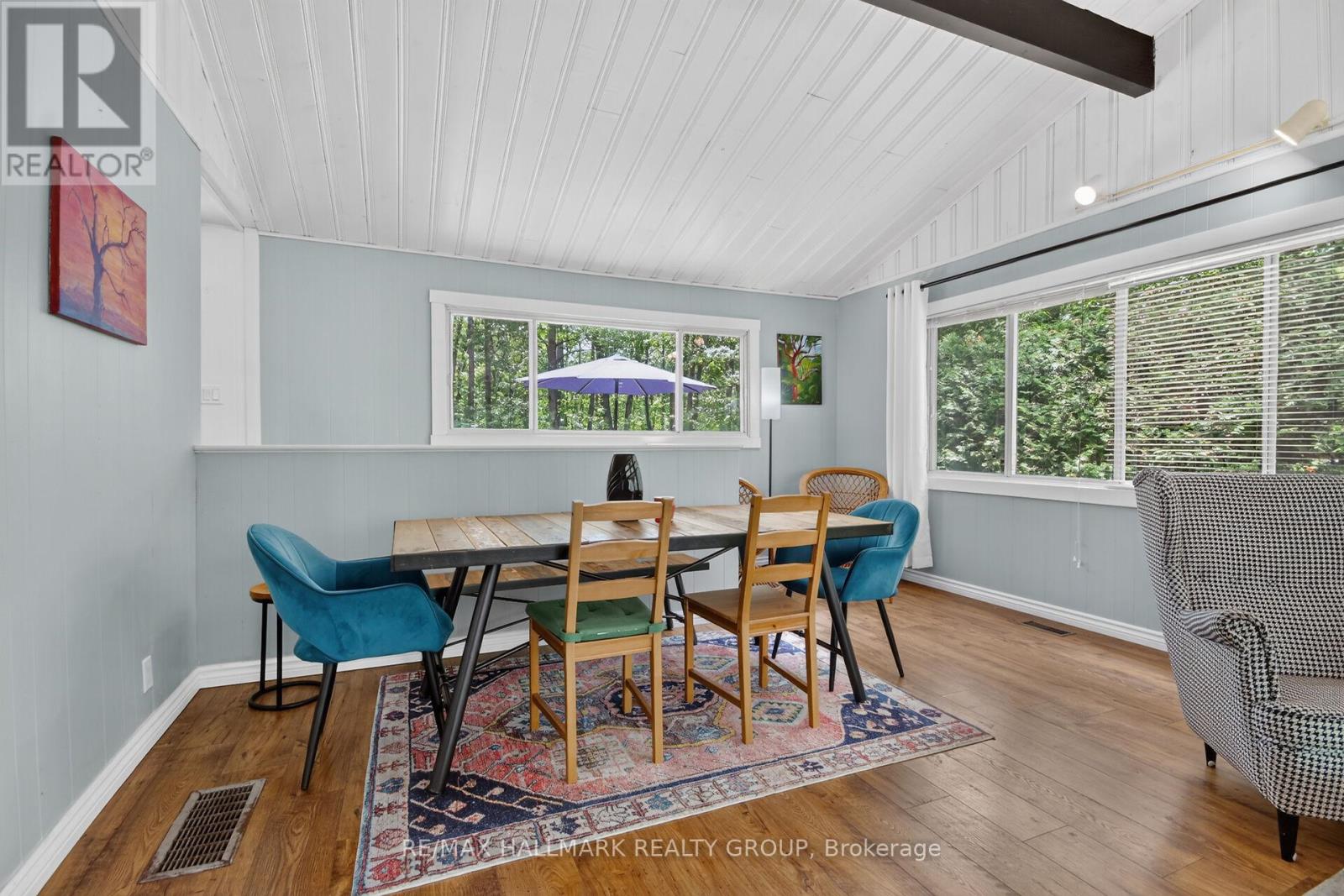 671 BAYVIEW DRIVE - 10