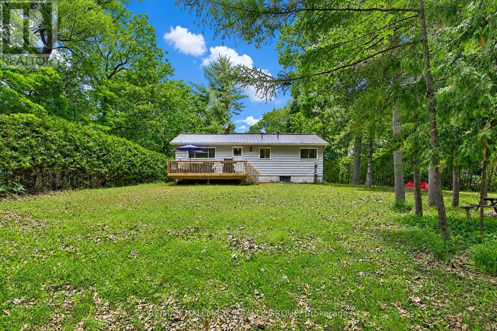 671 BAYVIEW DRIVE - 30