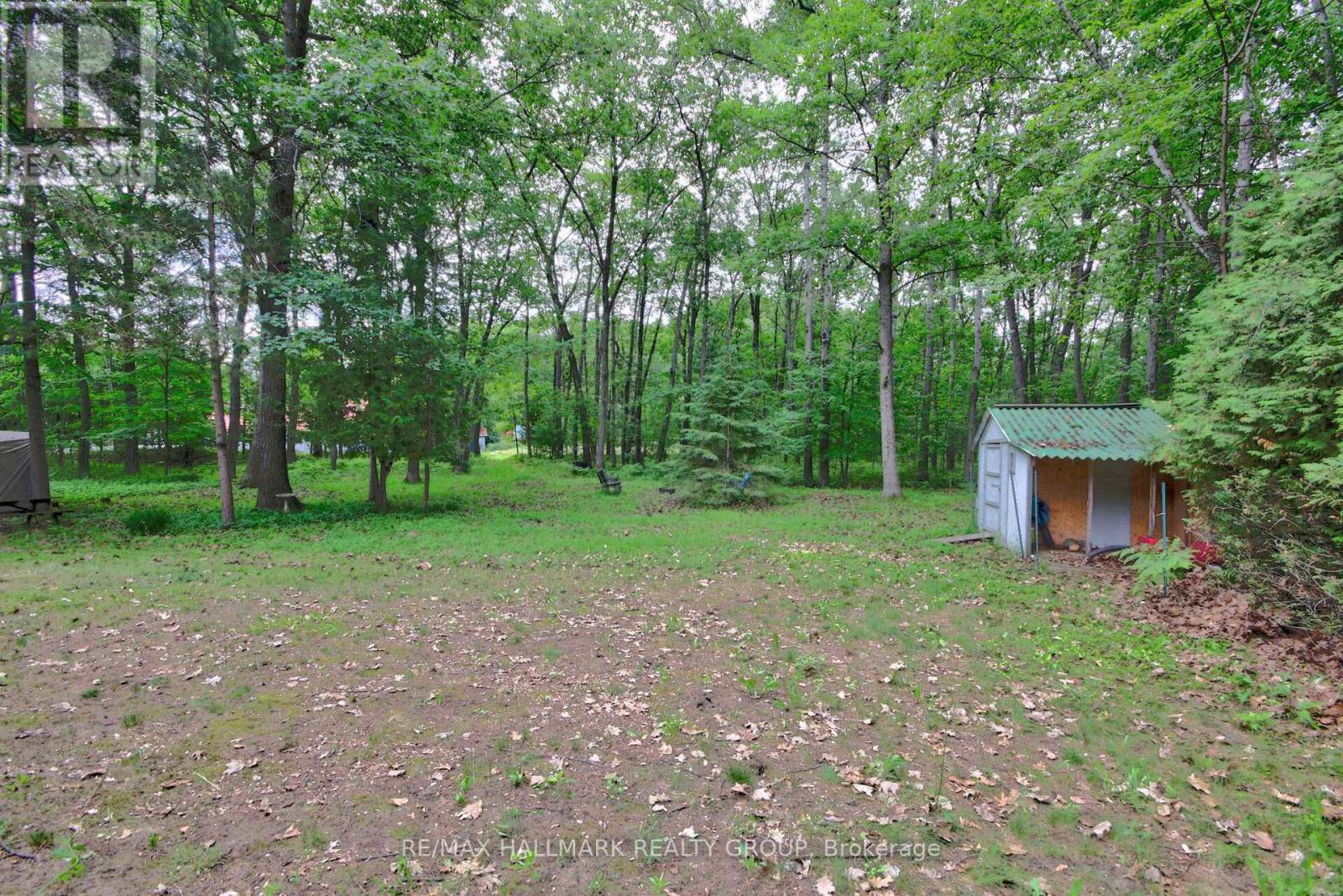 671 BAYVIEW DRIVE - 33