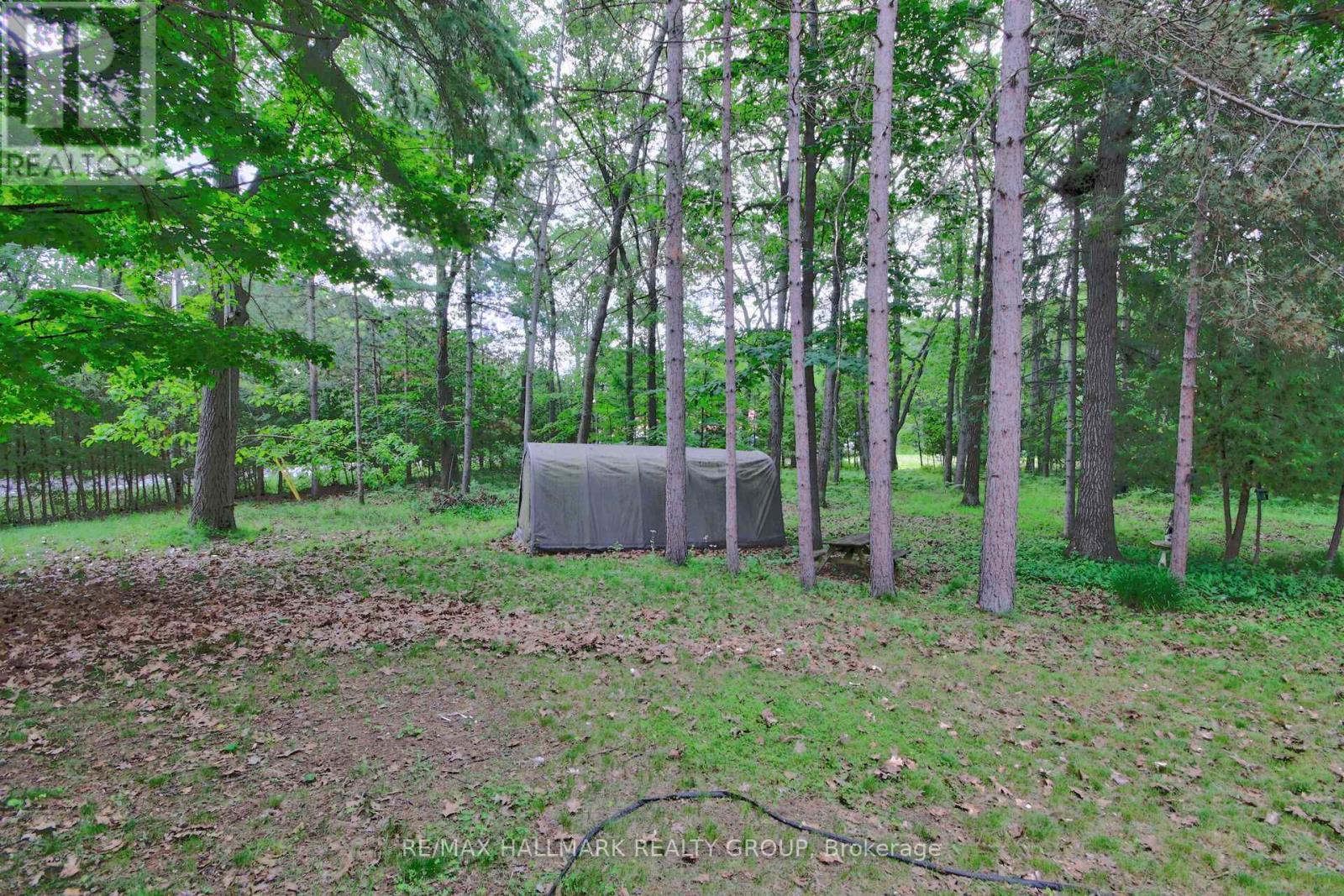 671 BAYVIEW DRIVE - 34