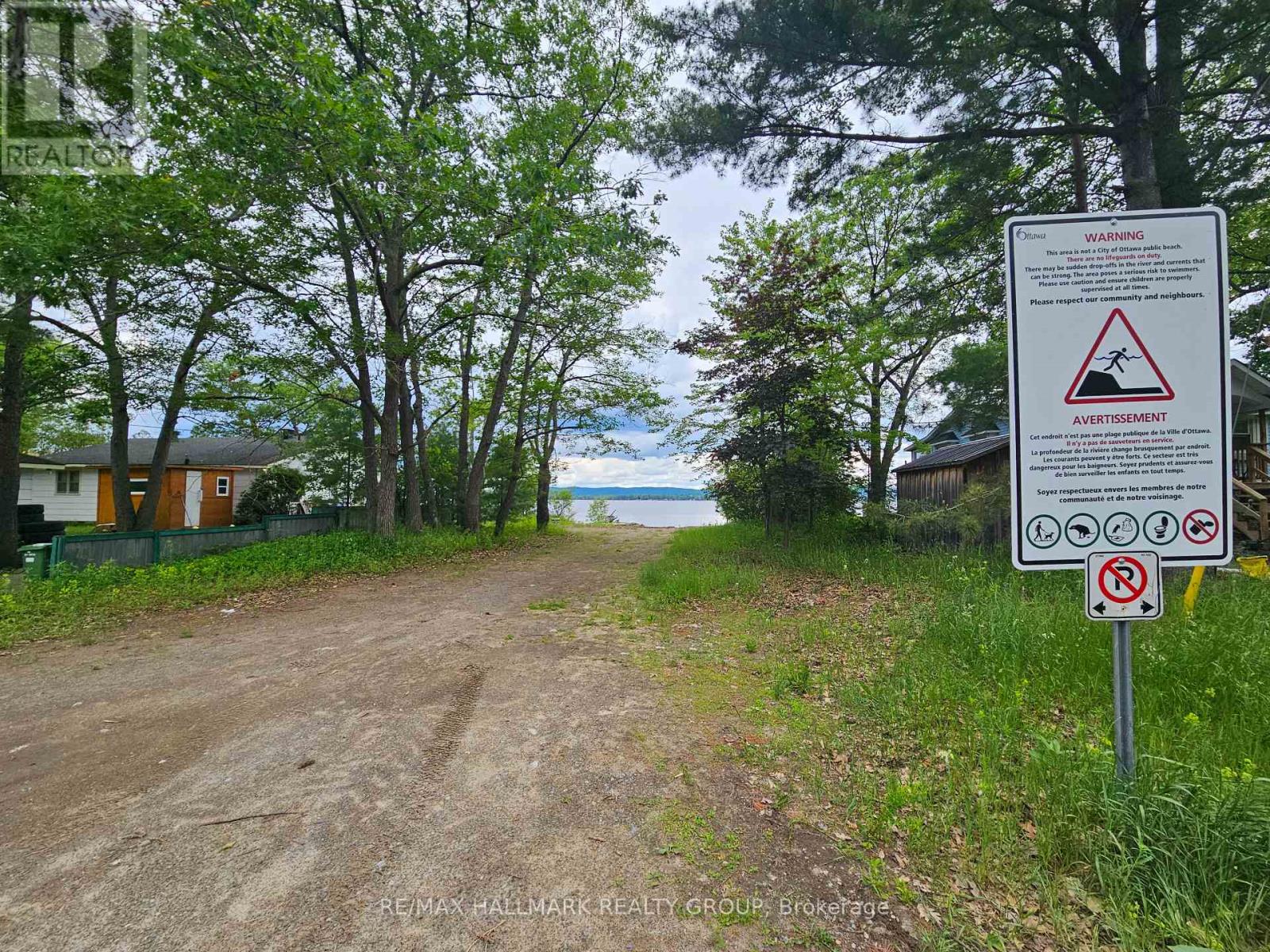 671 BAYVIEW DRIVE - 35
